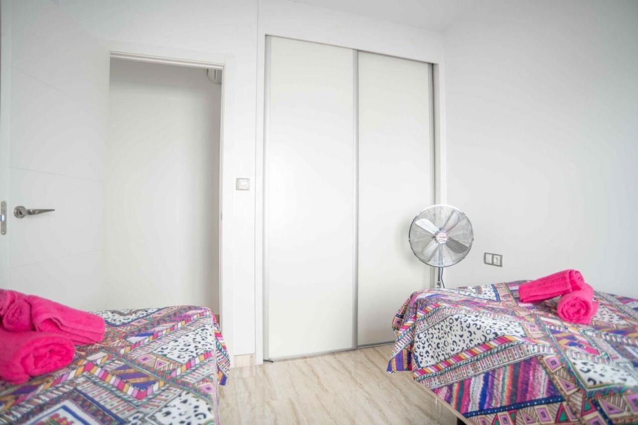 Beautiful Two Bedroom Apartment Next To The Beachfront Torre de la Horadada Exterior foto